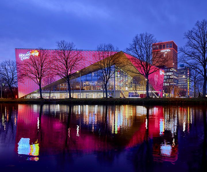 Holland-Casino-Utrecht-gevelverlichting-1.jpg